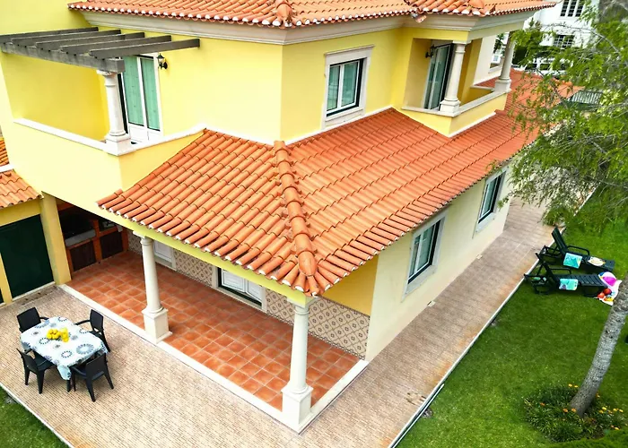 Villa Casa Amarela - O Seu Oasis Na Floresta