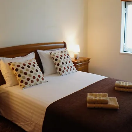 Casa Amarela - O Seu Oasis Na Floresta 프라이아 데 미라