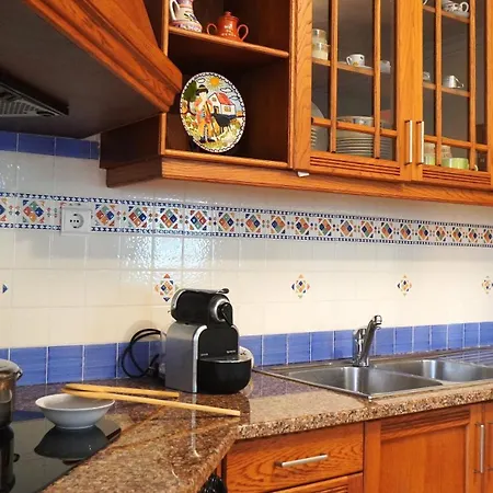 Casa Amarela - O Seu Oasis Na Floresta 빌라 *